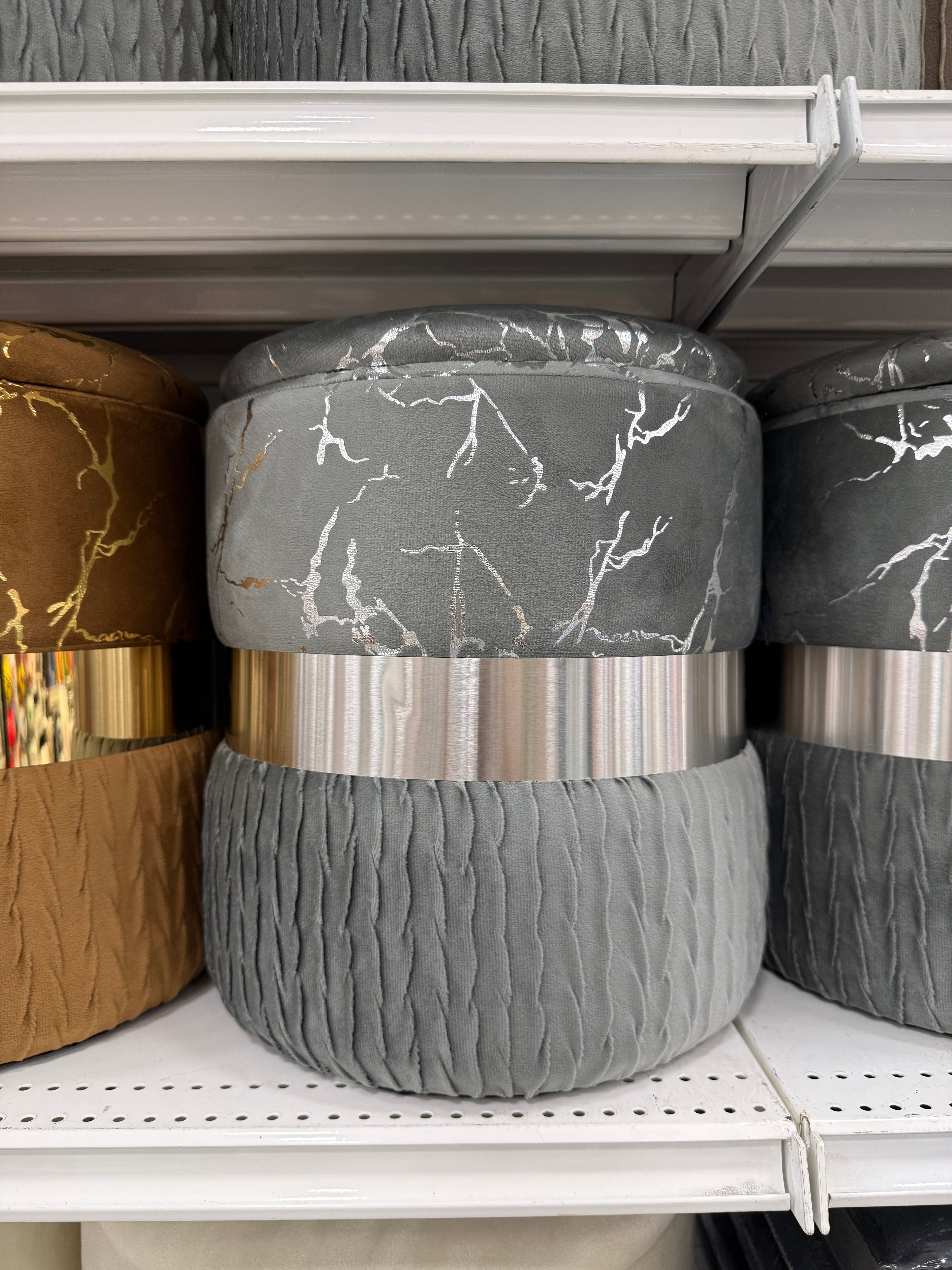 Pouf A FANTASIA dettagli argento