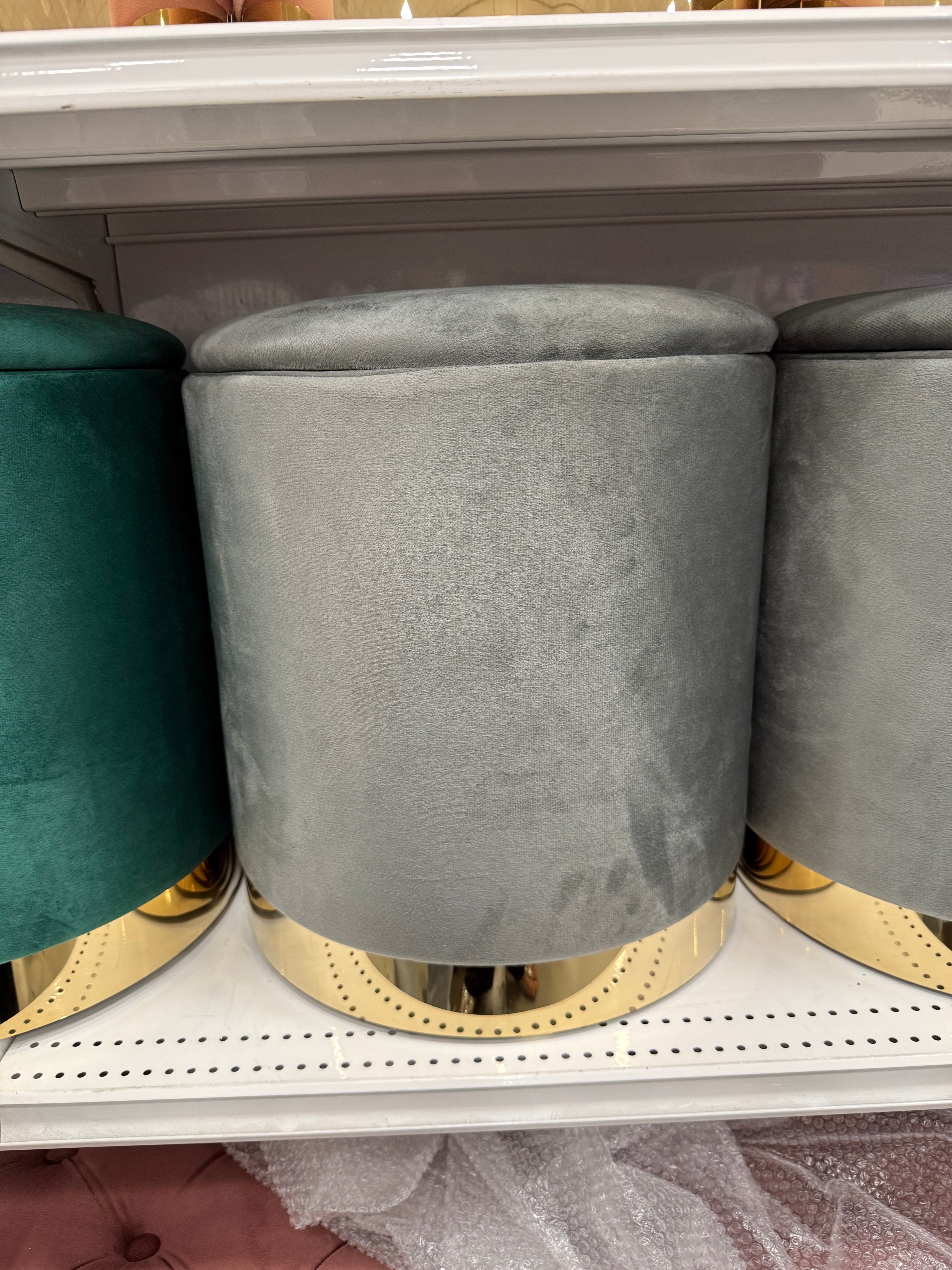 Pouf SEMPLICE dettagli oro