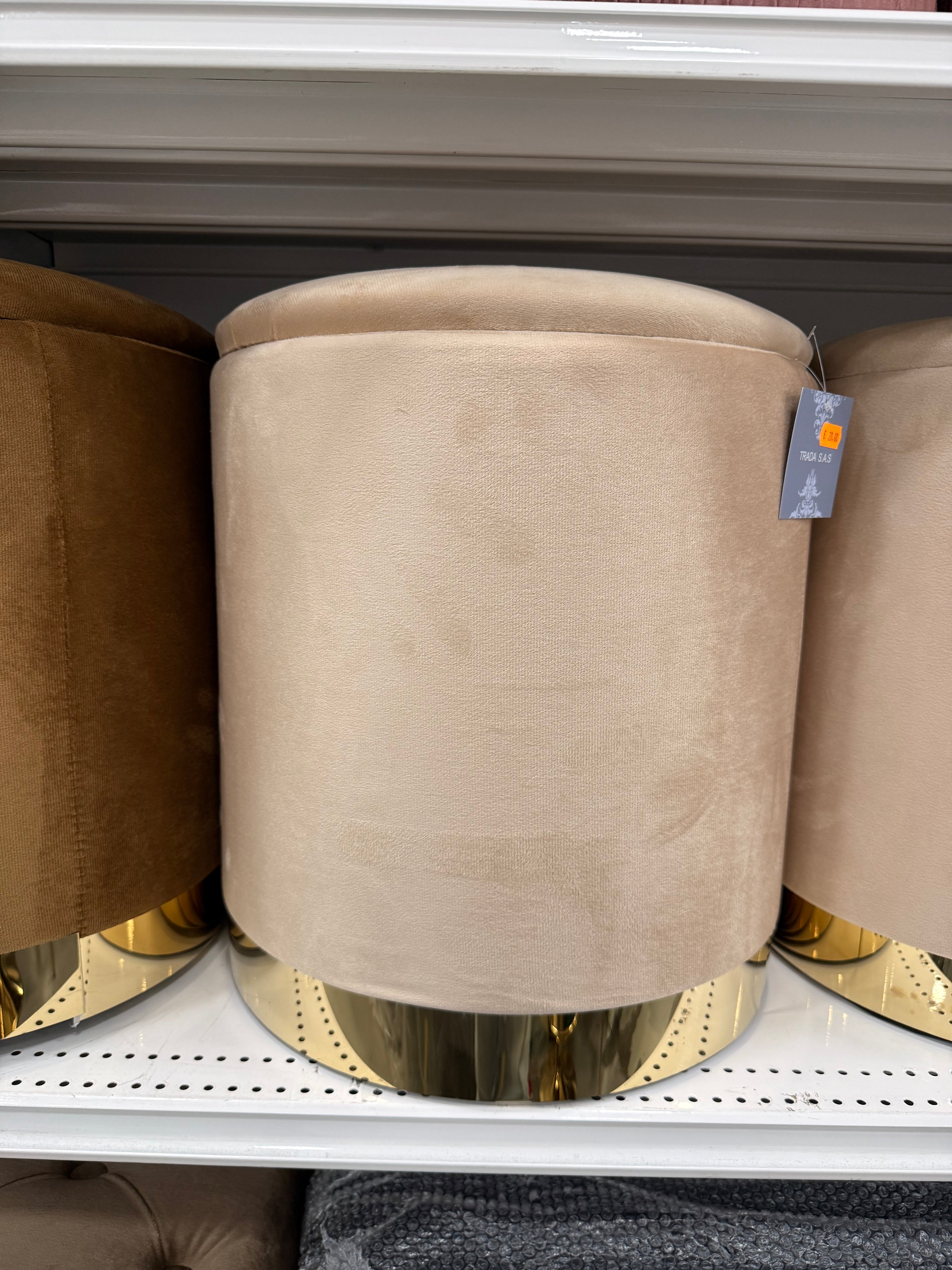 Pouf SEMPLICE dettagli oro