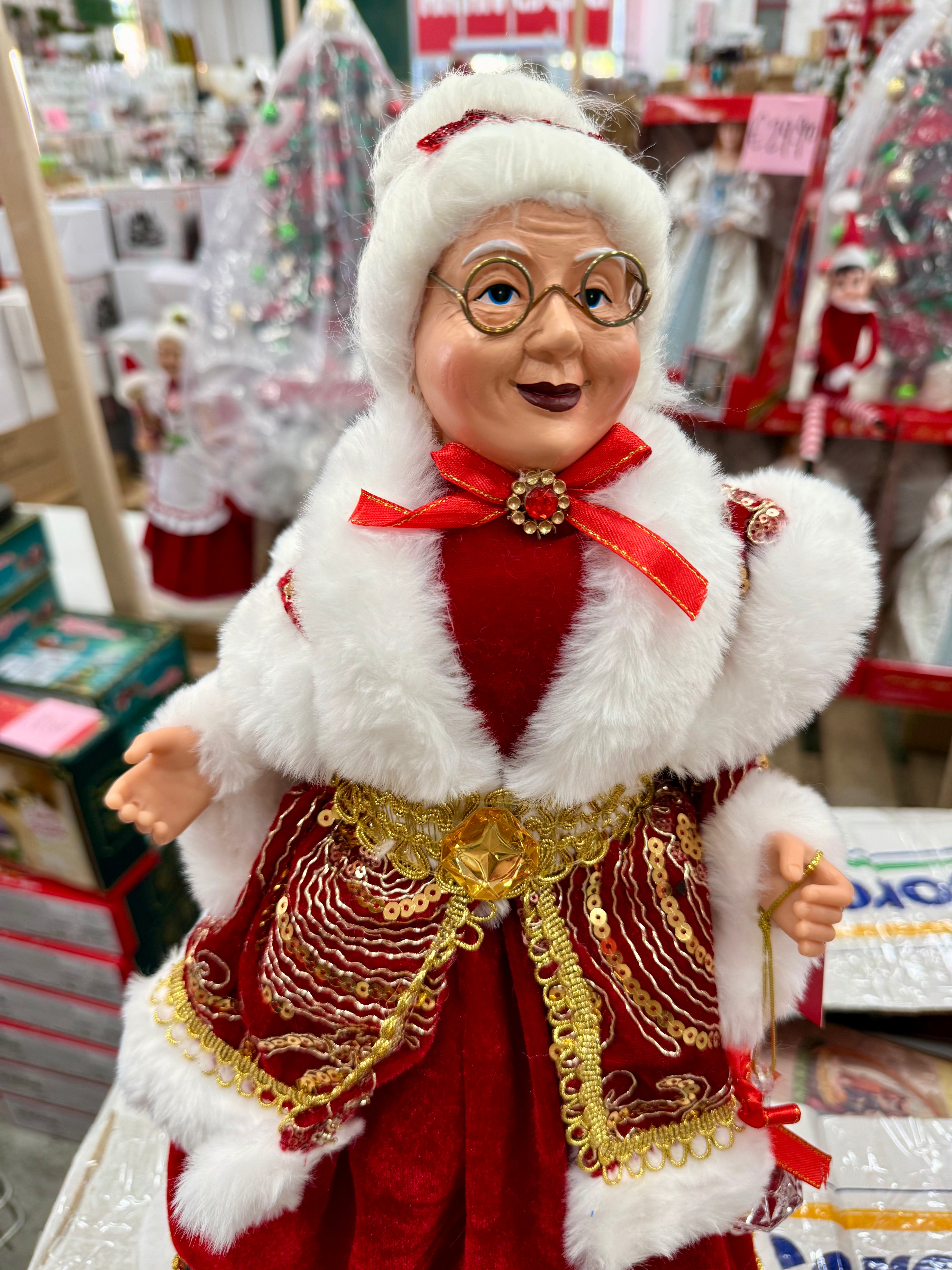Signora Natale Decorativa in Velluto Rosso e Pelliccia Bianca – Disponibile in 2 Misure