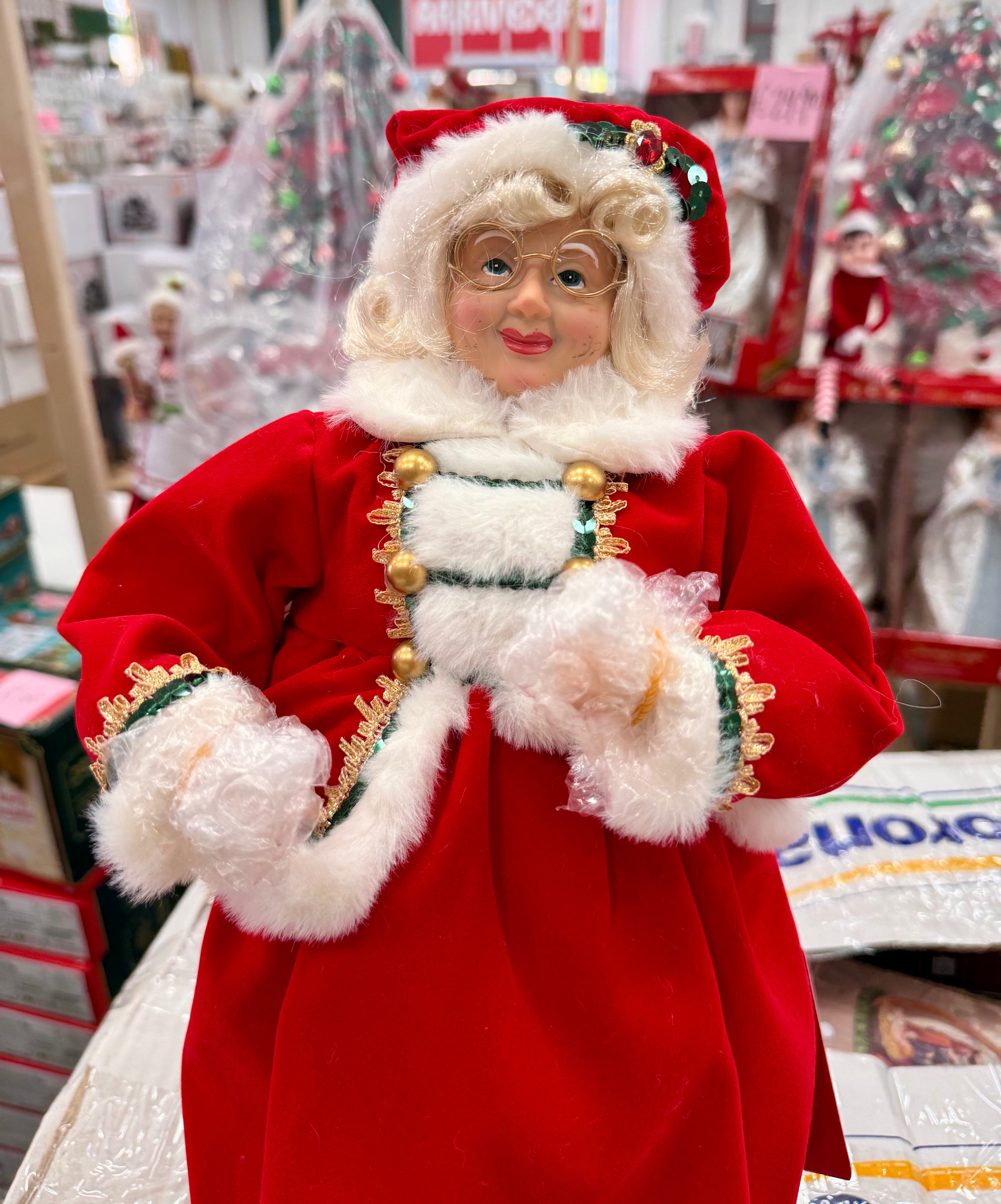 Signora Natale Decorativa con Cappello Rosso – Disponibile in 2 Misure