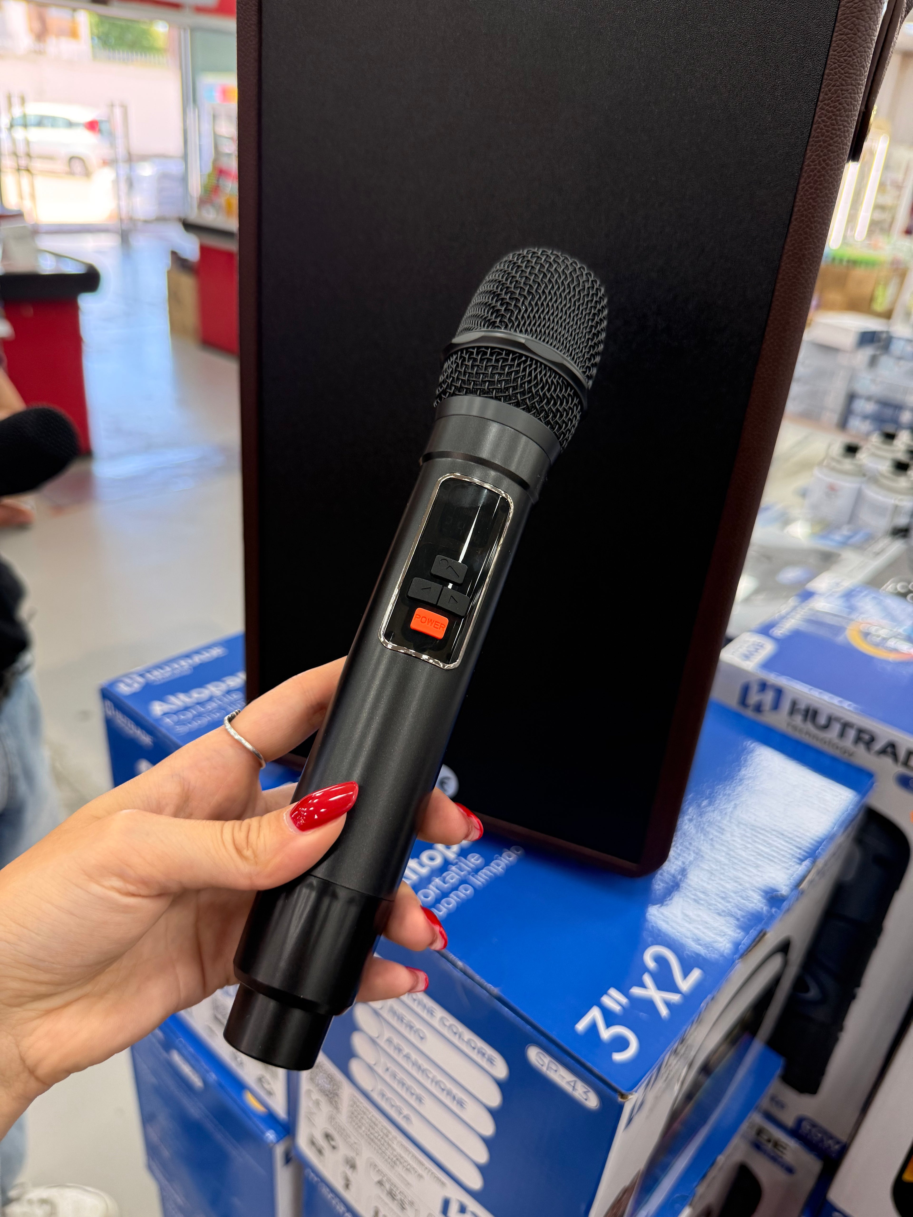 Altoparlante Bluetooth Portatile HUTRADE SP-41 con 2 Microfoni Wireless e Luci RGB